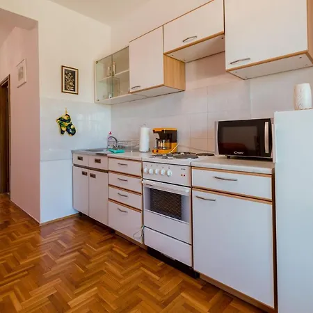 Apartment Domitrovic *