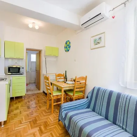 Apartment Domitrovic *