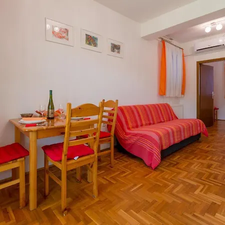 Domitrovic Apartament Novi Vinodolski